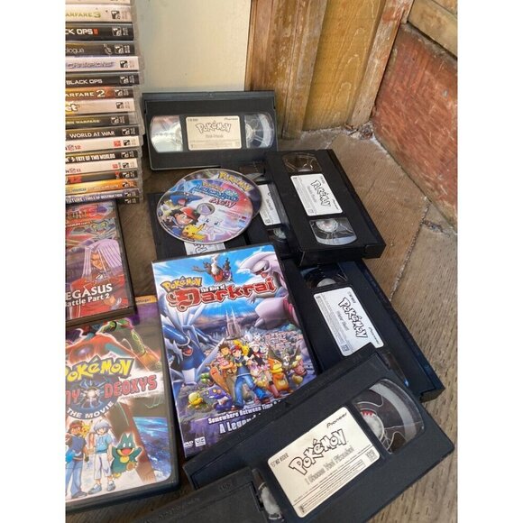 Huge Video Game & Collectibles Lot - Pokémon, Nintendo, Wii, PS2, Spiderman, etc - Picture 11 of 12